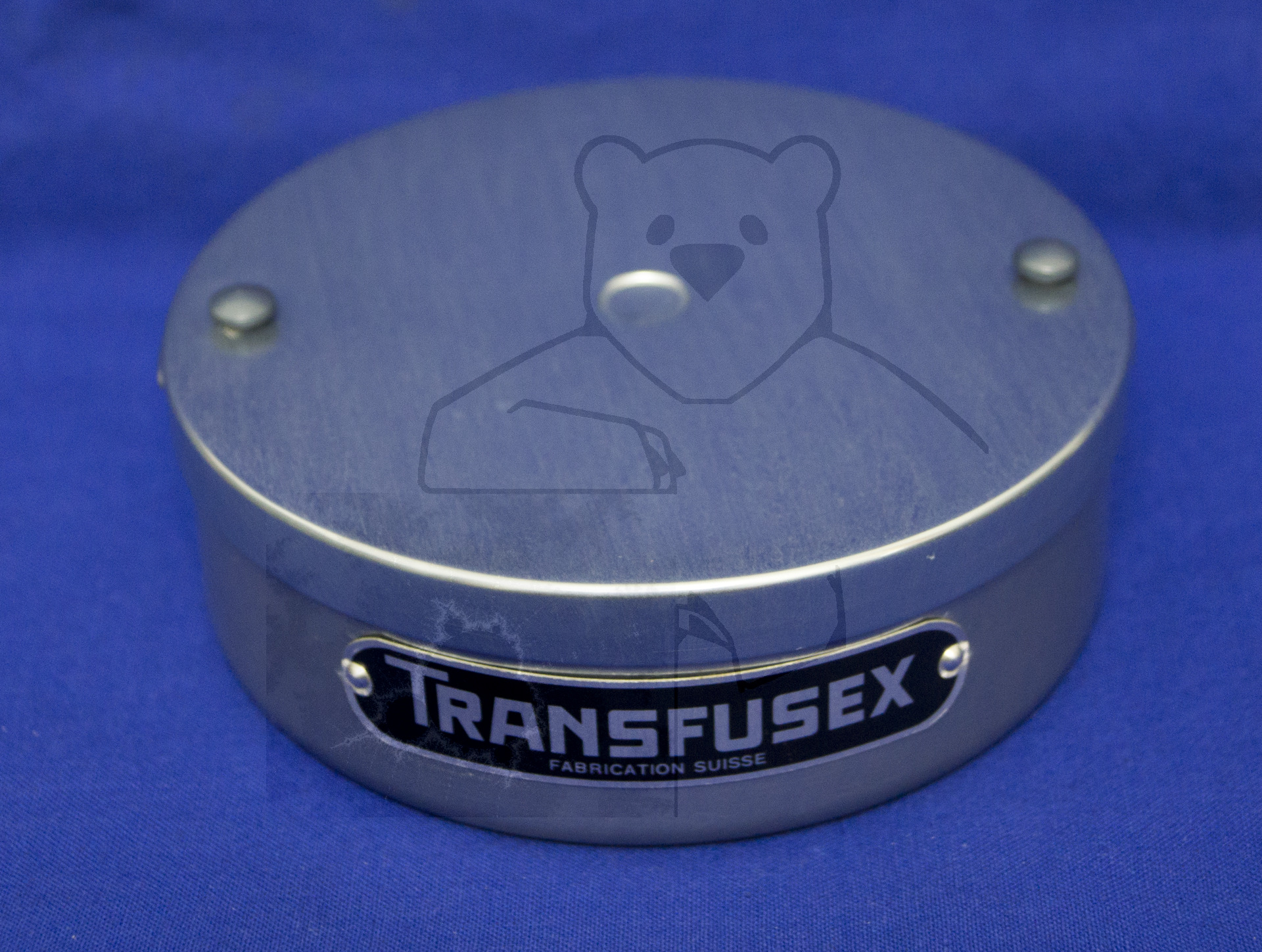 Bluttransfusion mit der Blutpumpe "Transfusex", Geschlossene Box